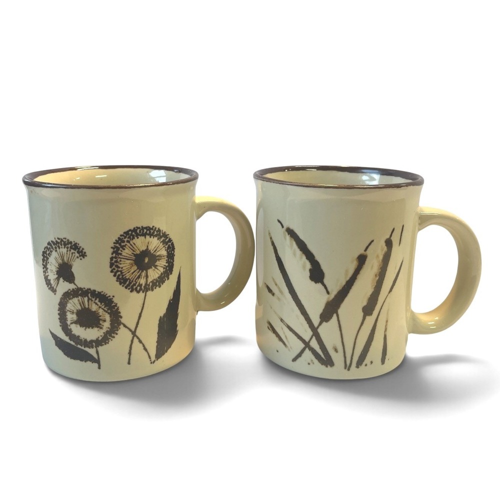 Mug Set Cream Vintage Made in Japan Dandelion Cattail Pair